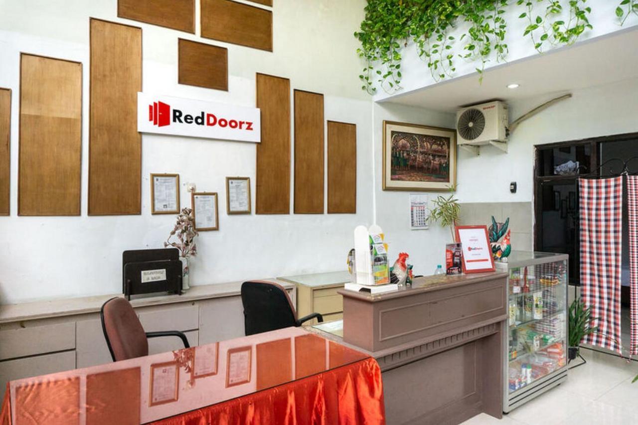 Reddoorz @ Hotel Surabaya Sumenep Exterior foto