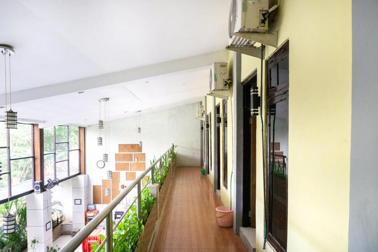 Reddoorz @ Hotel Surabaya Sumenep Exterior foto