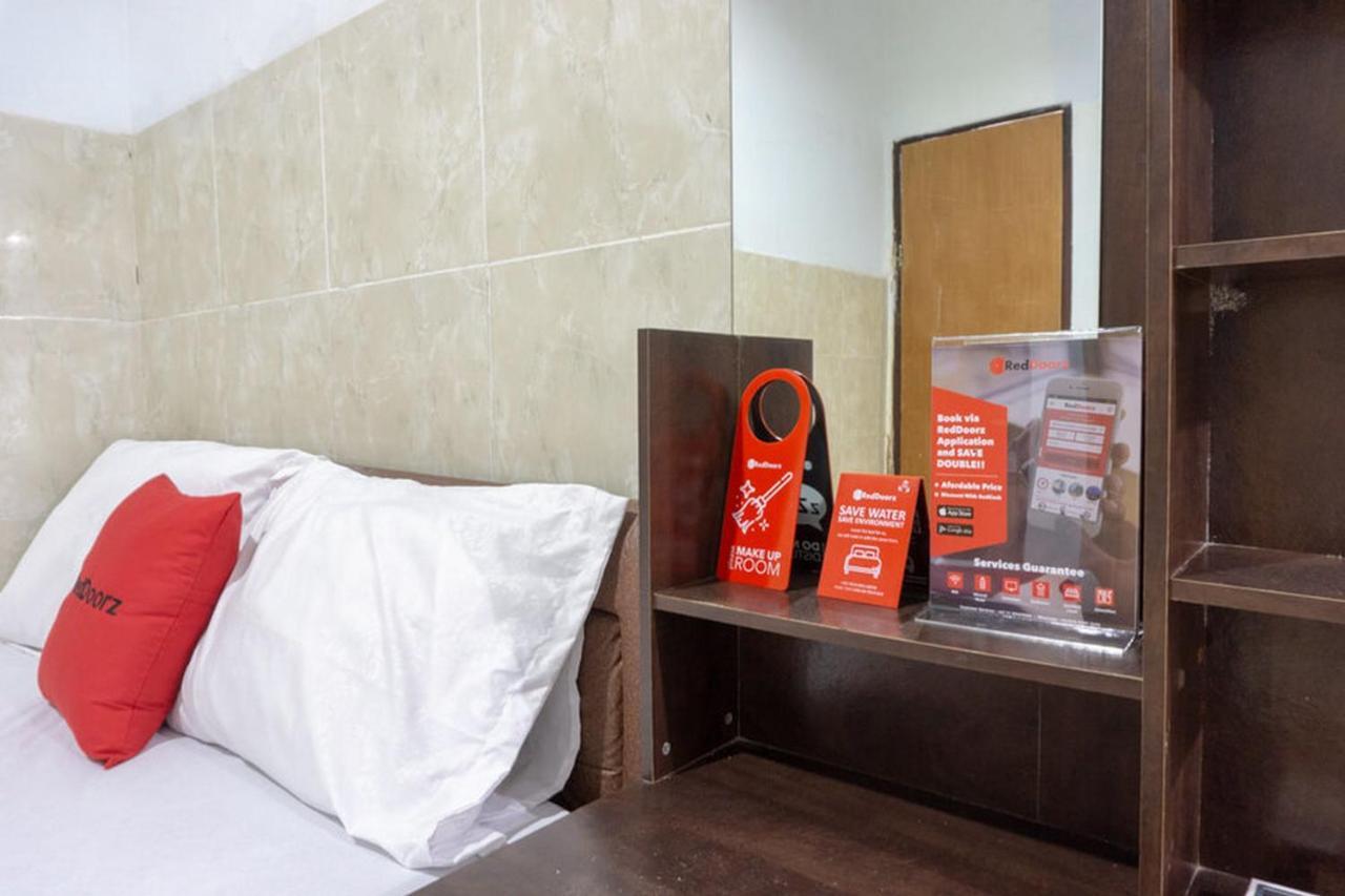 Reddoorz @ Hotel Surabaya Sumenep Exterior foto