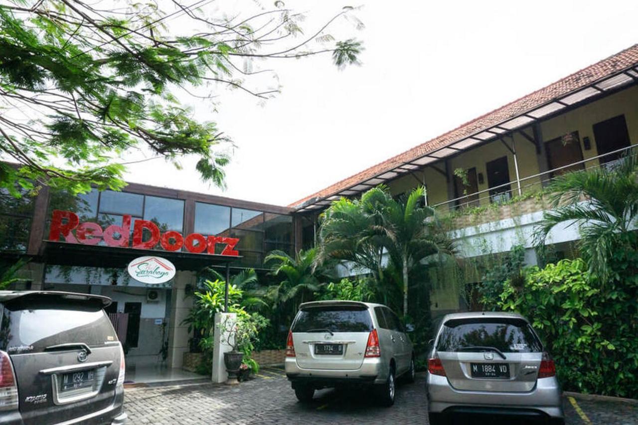 Reddoorz @ Hotel Surabaya Sumenep Exterior foto